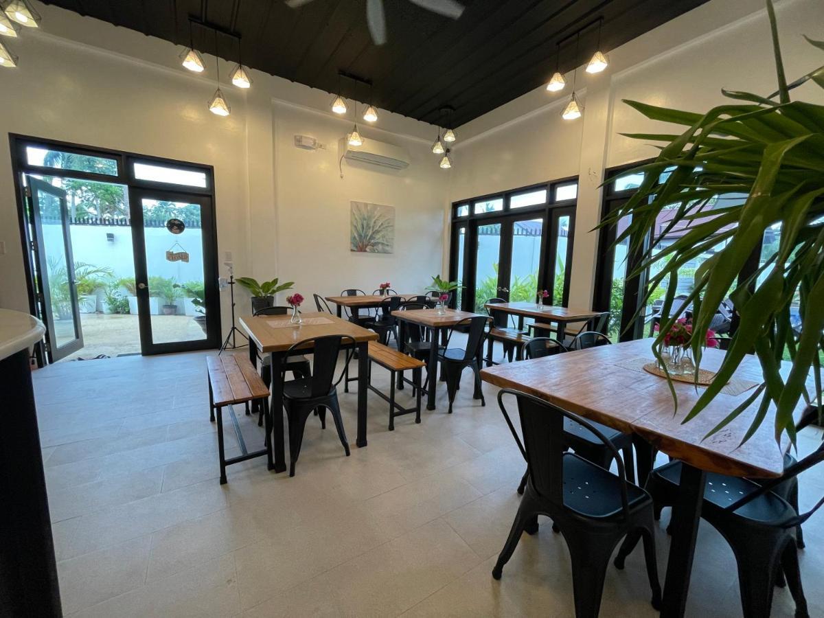 Thistle Inn Panglao Exteriör bild